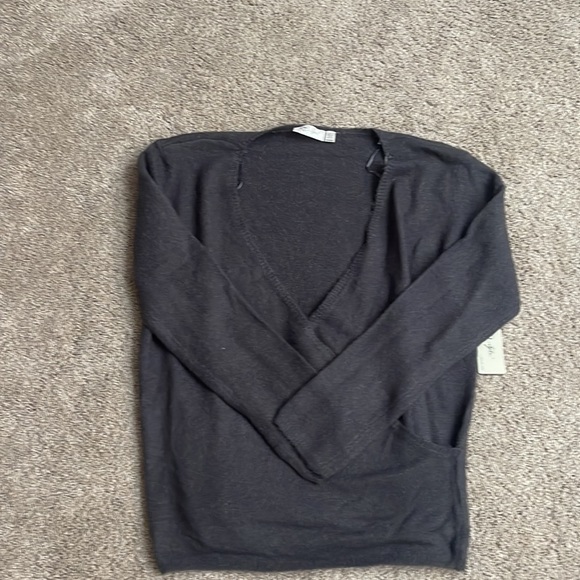 NEW Sweater - Picture 4 of 5